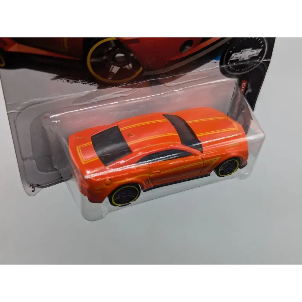 Hot Wheels 2017 '13 Chevy Camaro Special Edition Camaro Fifty 3/5 246/365